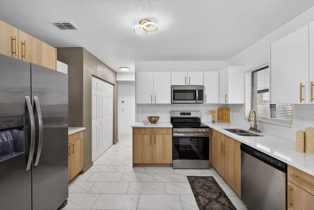 1465 PARKWOOD STREET, Clearwater, FL 33755