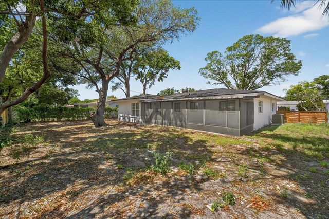 1465 PARKWOOD STREET, Clearwater, FL 33755