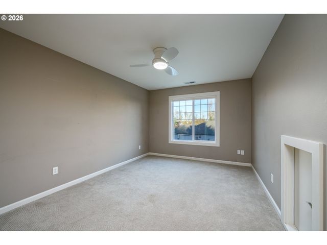 1924 Nw WALLACE Rd, Mc Minnville, OR 97128