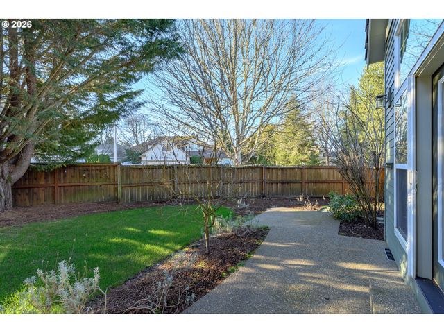 1924 Nw WALLACE Rd, Mc Minnville, OR 97128