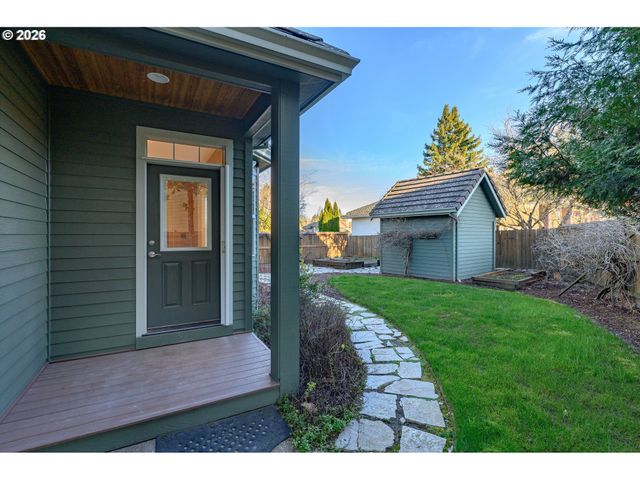 1924 Nw WALLACE Rd, Mc Minnville, OR 97128