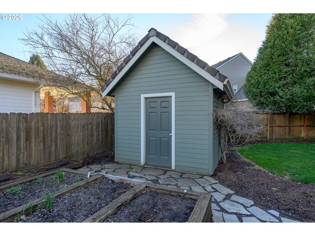 1924 Nw WALLACE Rd, Mc Minnville, OR 97128