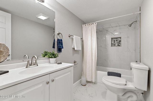 5990 FRANCINE Drive, Jacksonville, FL 32234