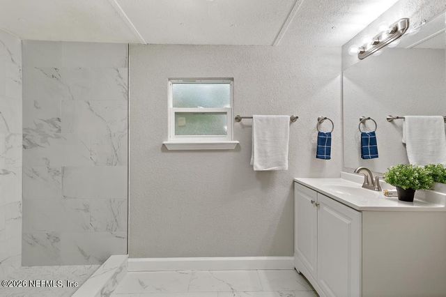 5990 FRANCINE Drive, Jacksonville, FL 32234