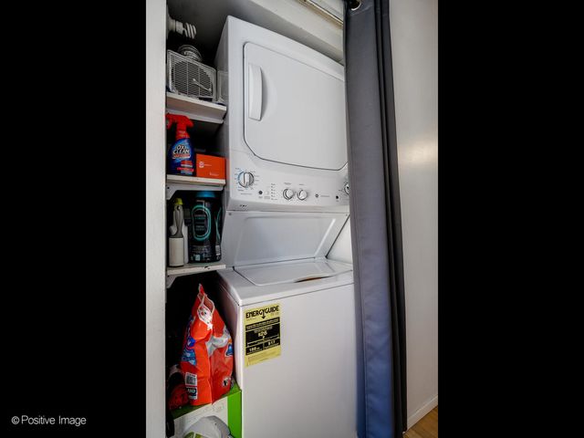 2300 W Wabansia Avenue 204, Chicago, IL 60647