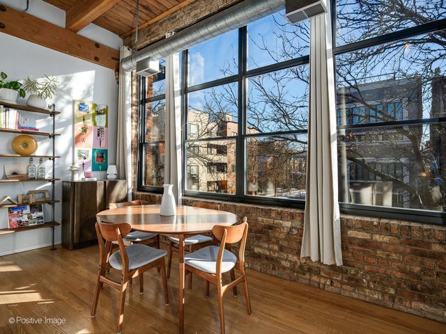 2300 W Wabansia Avenue 204, Chicago, IL 60647