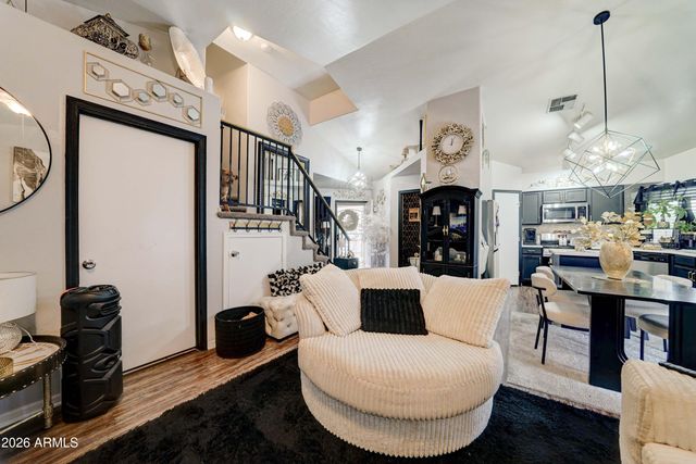 2744 S RAVEN --, Mesa, AZ 85209