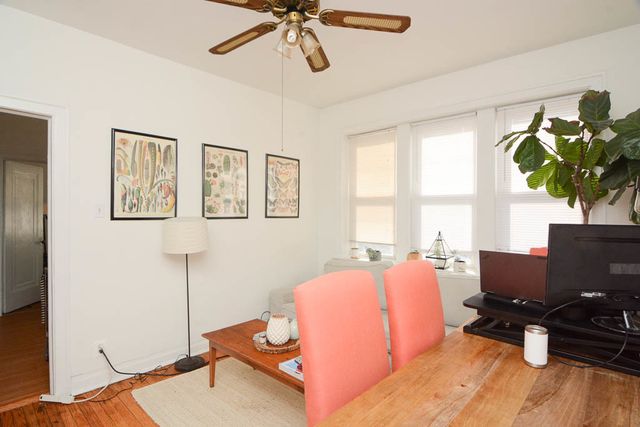 1933 W Crystal Street 2A, Chicago, IL 60622