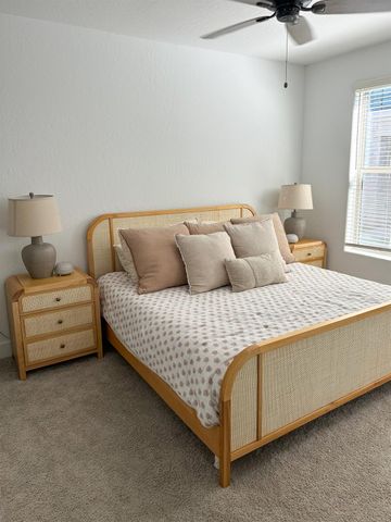10968 N Honeysuckle Drive, Fresno, CA 93730