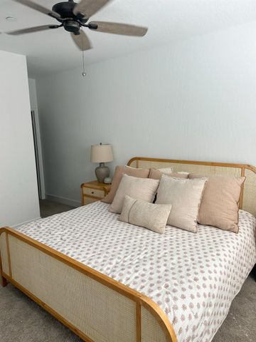 10968 N Honeysuckle Drive, Fresno, CA 93730