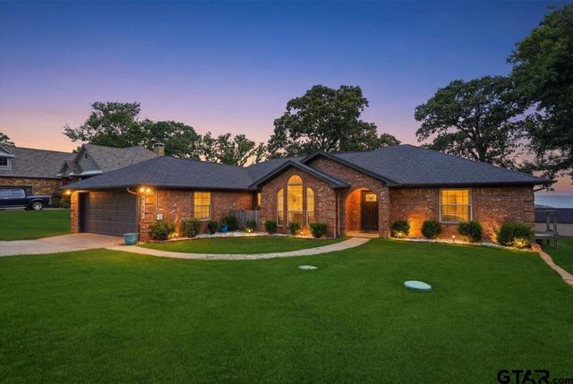 21821 Lakewood Ln, Chandler, TX 75758