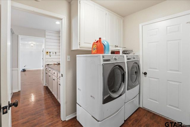21821 Lakewood Ln, Chandler, TX 75758