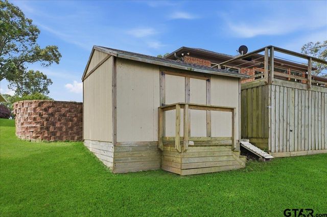 21821 Lakewood Ln, Chandler, TX 75758