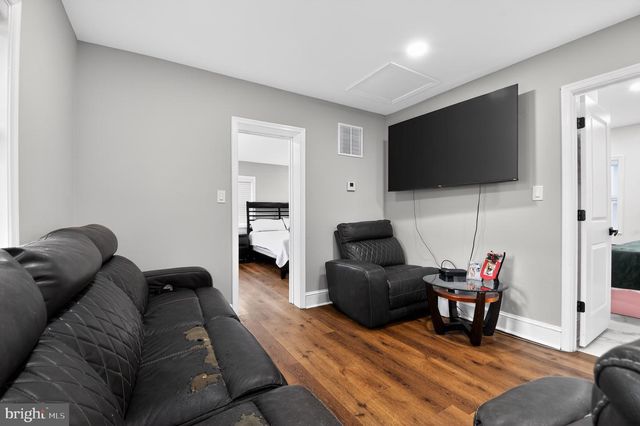 24804 FREDERICK RD, Clarksburg, MD 20871