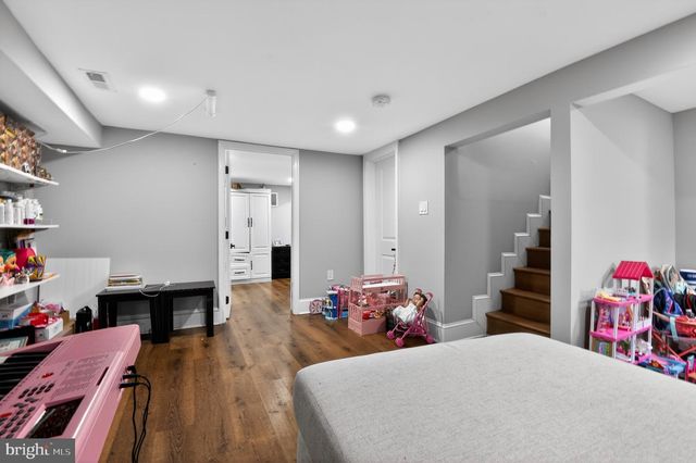 24804 FREDERICK RD, Clarksburg, MD 20871