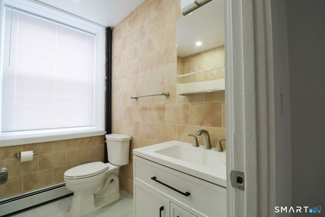 156 Garfield Avenue 12, New London, CT 06320