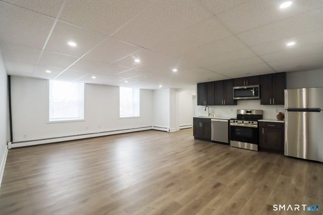 156 Garfield Avenue 12, New London, CT 06320