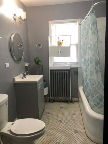 237 W 114th Street, Chicago, IL 60628