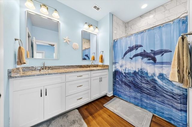 123 6th St, Port Aransas, TX 78373