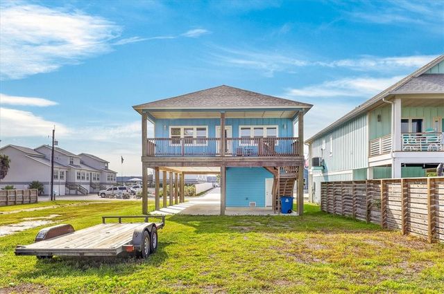 123 6th St, Port Aransas, TX 78373
