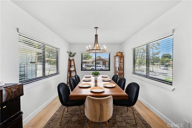 23626 Neargate, Newhall, CA 91321