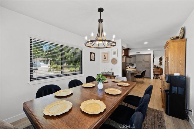 23626 Neargate, Newhall, CA 91321
