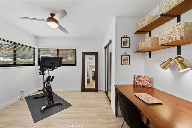23626 Neargate, Newhall, CA 91321