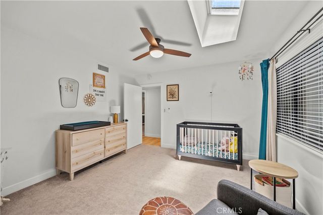23626 Neargate, Newhall, CA 91321