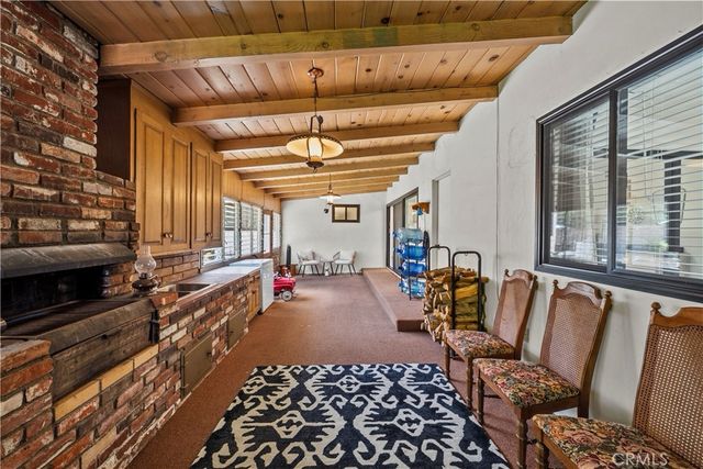 23626 Neargate, Newhall, CA 91321