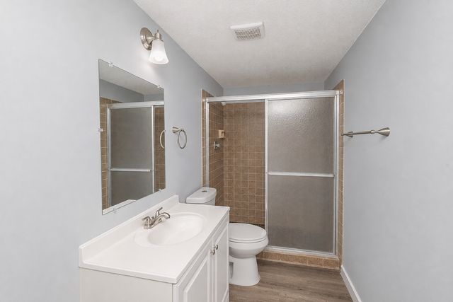 7797 Woodpark Boulevard, Woodbury, MN 55125
