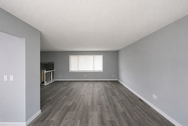 7797 Woodpark Boulevard, Woodbury, MN 55125