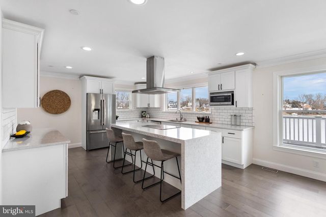 404 ALAMEDA PKWY, Arnold, MD 21012