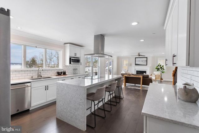 404 ALAMEDA PKWY, Arnold, MD 21012