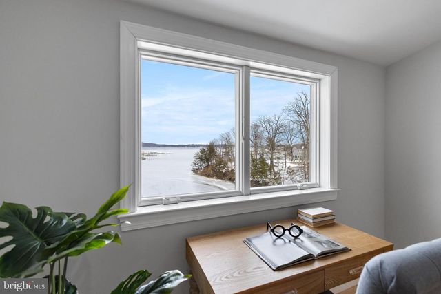 404 ALAMEDA PKWY, Arnold, MD 21012