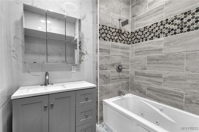 218 Potters Road, Buffalo, NY 14220