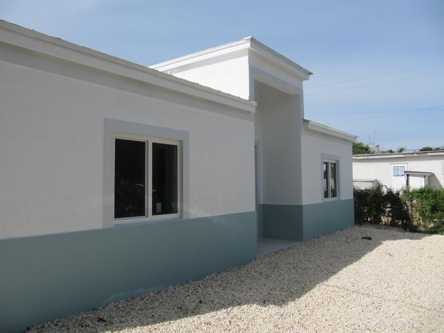 21 Tina Place, Key Largo, FL 33037