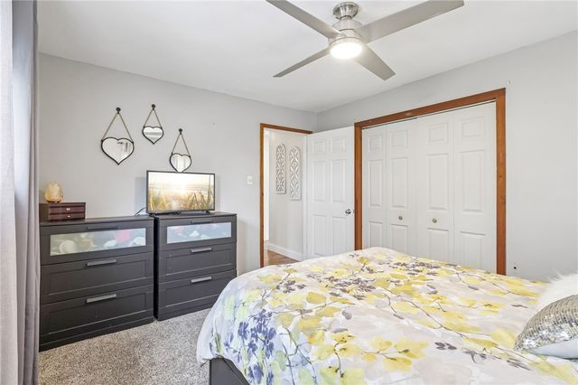122 Hillcrest Dr, Ross Twp, PA 15237