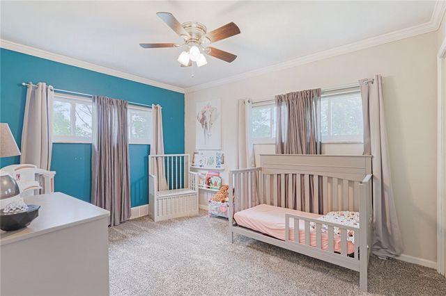 122 Hillcrest Dr, Ross Twp, PA 15237