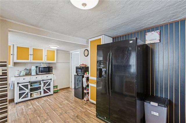 3022 Wallace Avenue, Kansas City, MO 64129