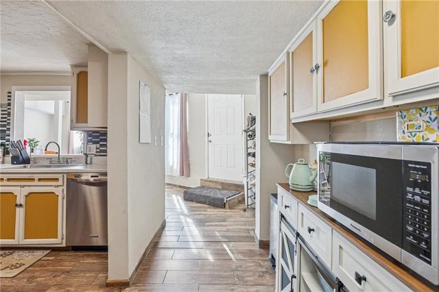 3022 Wallace Avenue, Kansas City, MO 64129