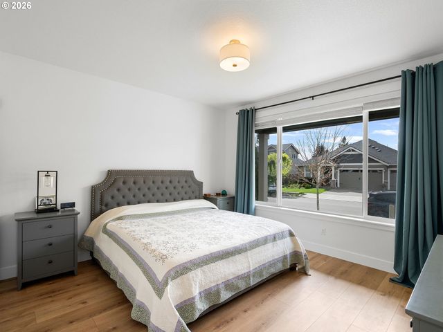 16322 KITTY HAWK Ave, Oregon City, OR 97045