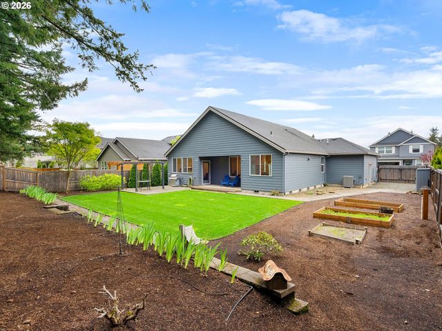 16322 KITTY HAWK Ave, Oregon City, OR 97045