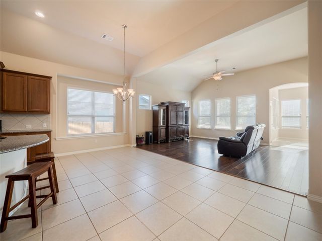 7909 Arbor Knoll CT, Lago Vista, TX 78645