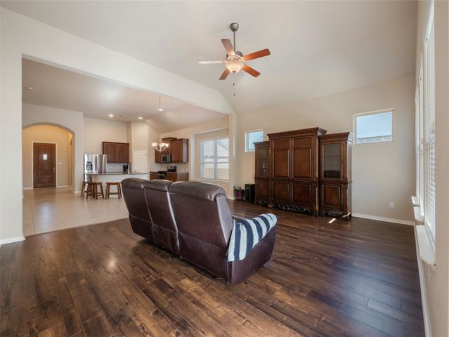 7909 Arbor Knoll CT, Lago Vista, TX 78645