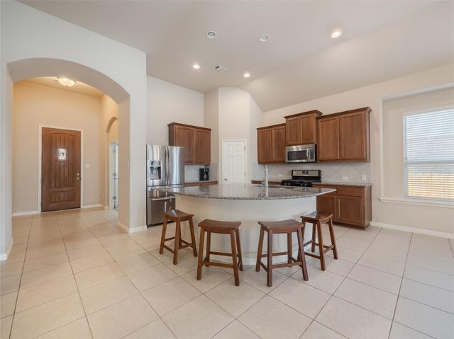 7909 Arbor Knoll CT, Lago Vista, TX 78645