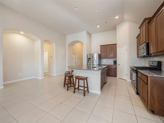 7909 Arbor Knoll CT, Lago Vista, TX 78645