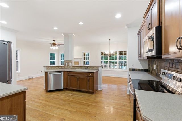 16 Quarter Horse Drive NW, Rome, GA 30165