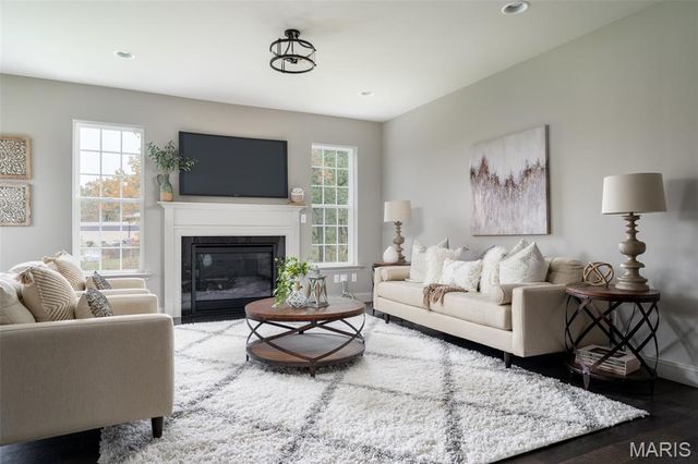 1 TBB Parker Pointe @ Brightleaf Manor Villas, Wildwood, MO 63038