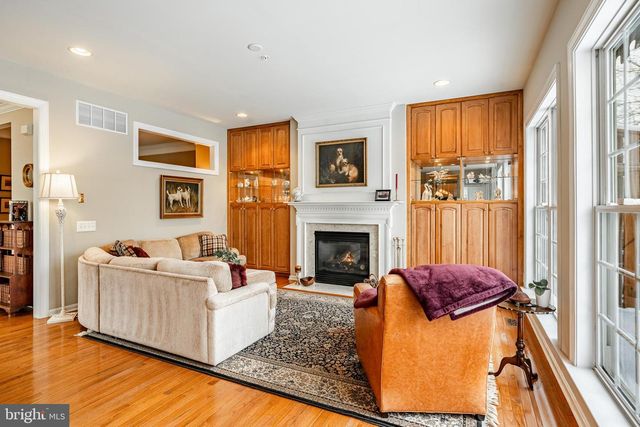 115 CAMELOT LN, Newtown Square, PA 19073