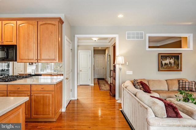 115 CAMELOT LN, Newtown Square, PA 19073